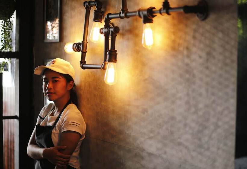 호텔 Baan Kamala Fantasea