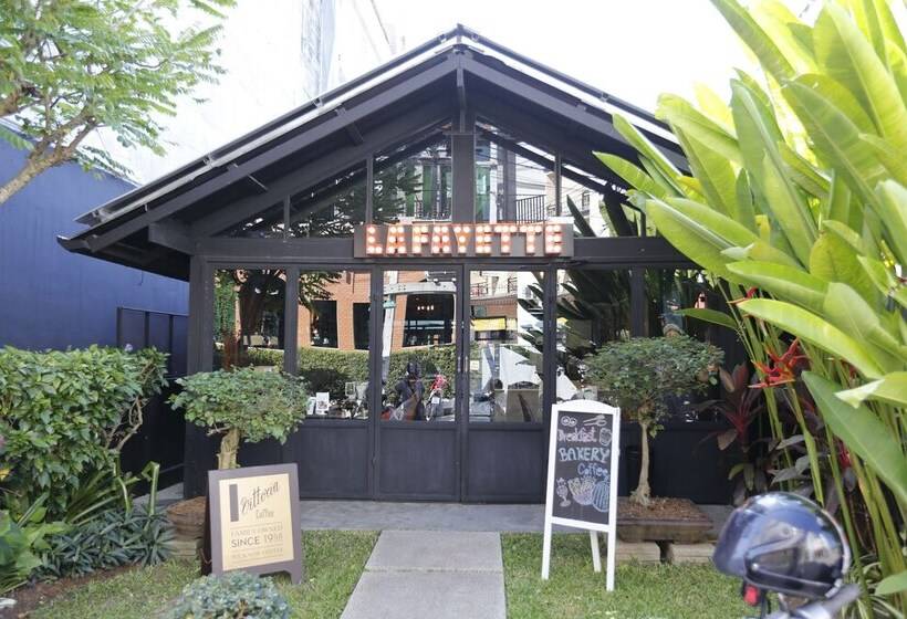 호텔 Baan Kamala Fantasea