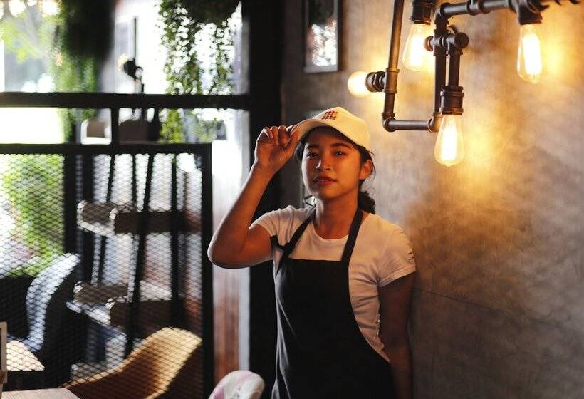 호텔 Baan Kamala Fantasea