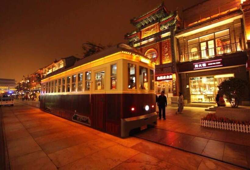 Отель Beijing Hyde Courtyard
