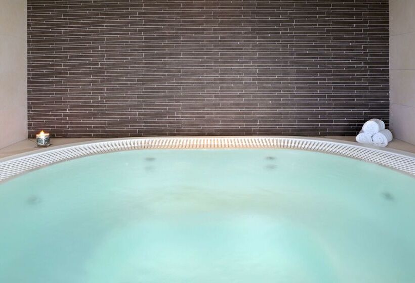 هتل Best Western Plus Hôtel Isidore