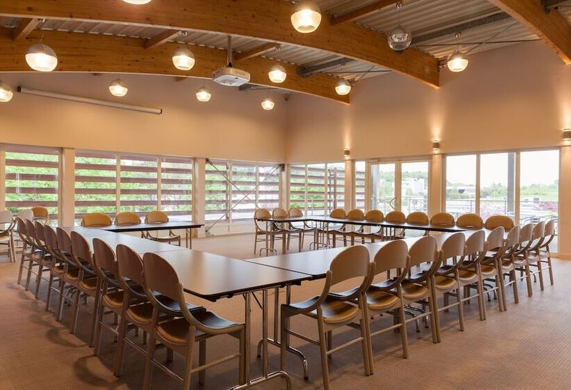 ホテル Charme Hôtel Et Spa, Montbéliard Sud