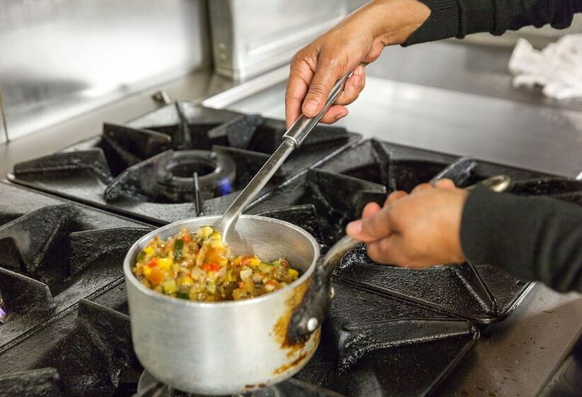 酒店 Charme Hôtel Et Spa, Montbéliard Sud