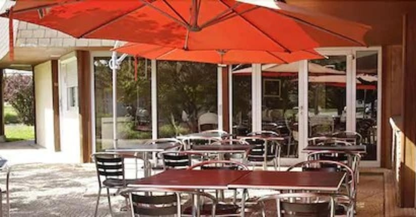 ホテル Charme Hôtel Et Spa, Montbéliard Sud