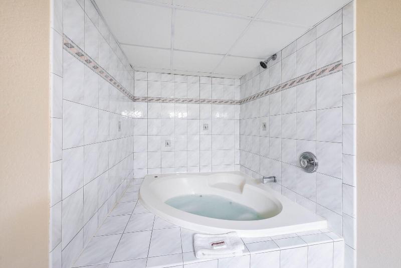 בית מלון כפרי Comfort Inn