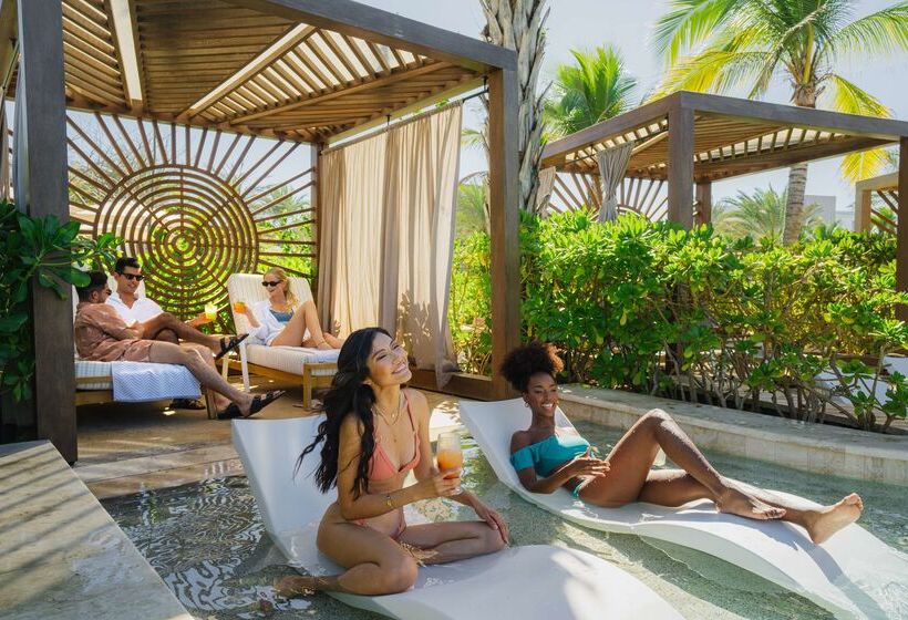 בית מלון כפרי Conrad Punta De Mita