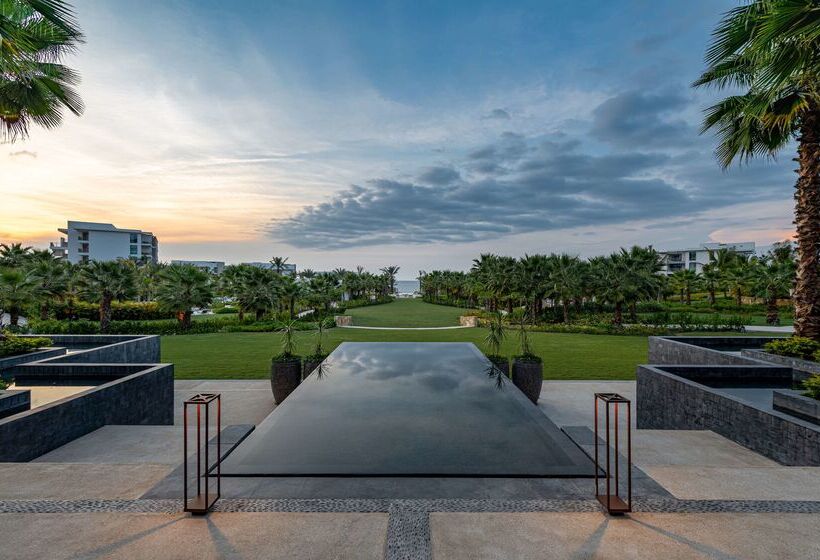 בית מלון כפרי Conrad Punta De Mita