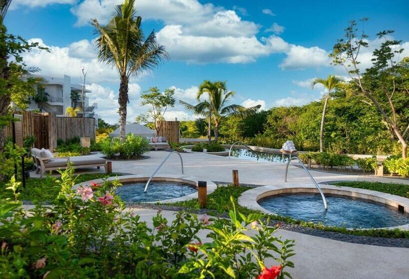 בית מלון כפרי Conrad Punta De Mita