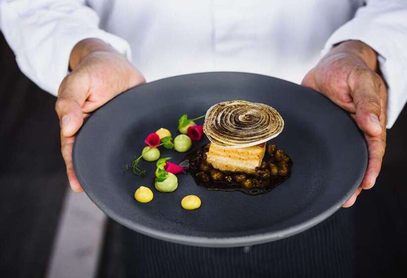 בית מלון כפרי Conrad Punta De Mita