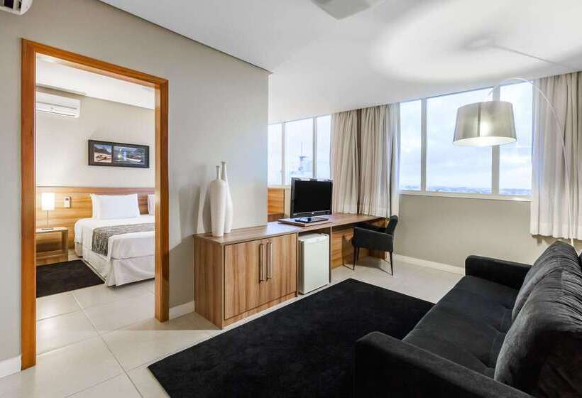 בית מלון כפרי Days Inn By Wyndham Linhares