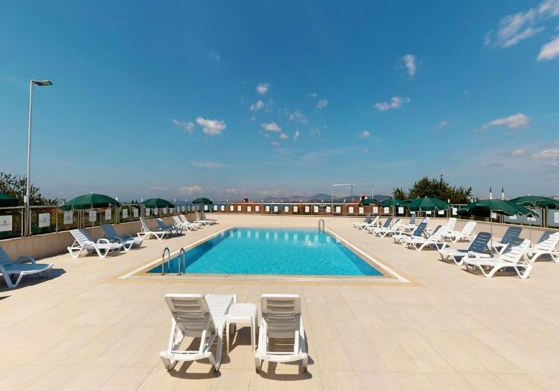 בית מלון כפרי Double Royal