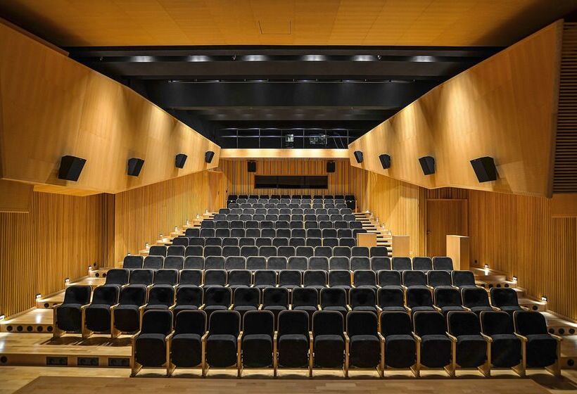 Doubletree By Hilton Hotel Lodz