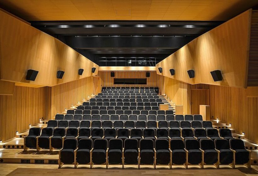 Doubletree By Hilton Hotel Lodz