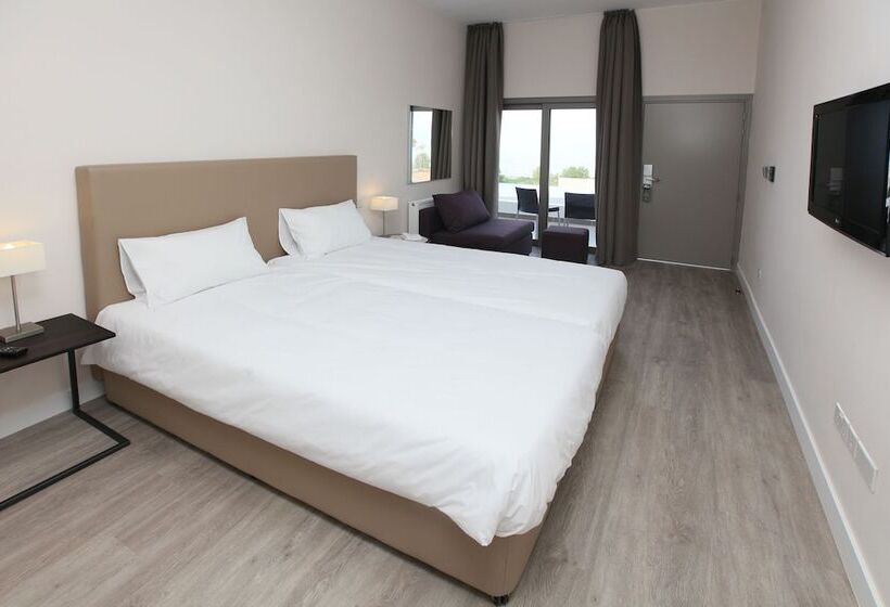 Отель Droushia Heights