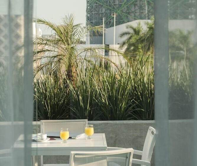 فندق Fiesta Inn Merida