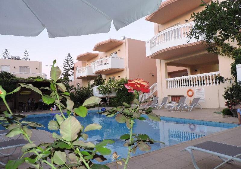 בית מלון כפרי Golden Rose Suites