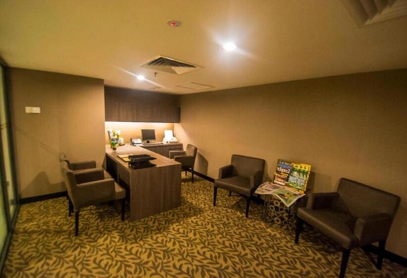 ホテル Grand Alora