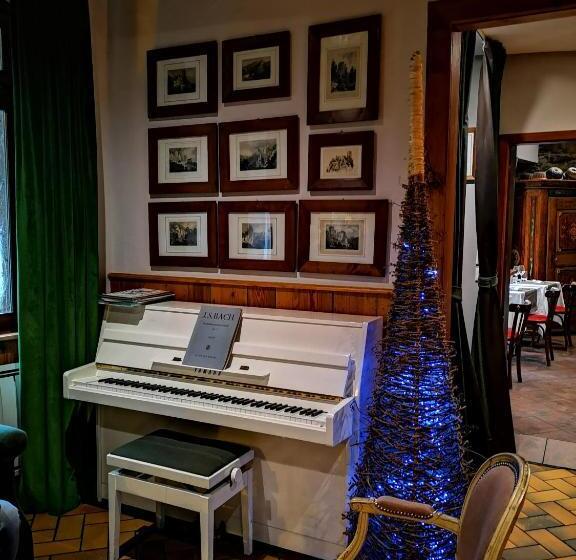 فندق Hôtel Au Lion