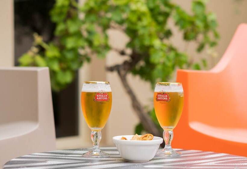 호텔 The Originals City, Hôtel Le Causséa, Castres