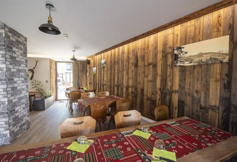 בית מלון כפרי Hôtel Restaurant Valneige