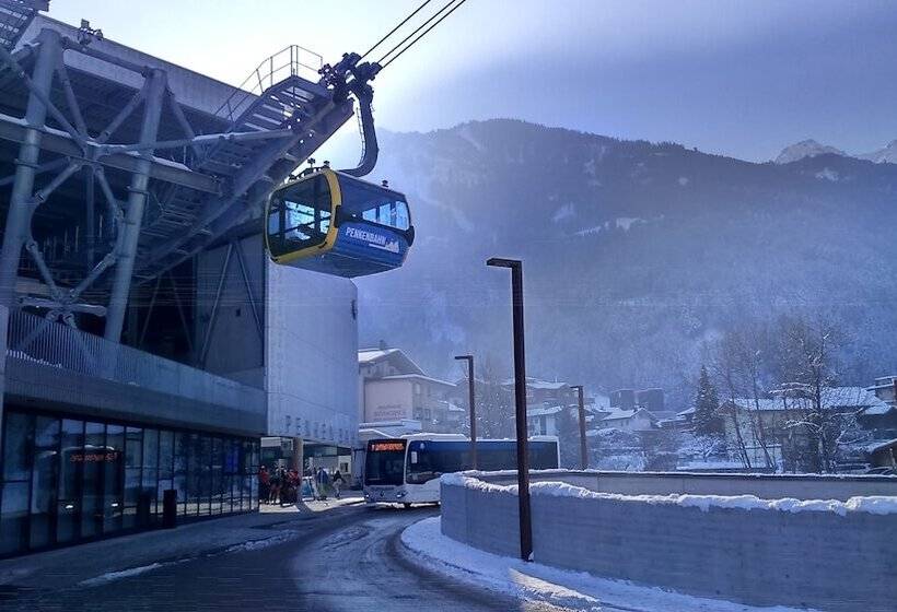 Отель Huber S Boutique