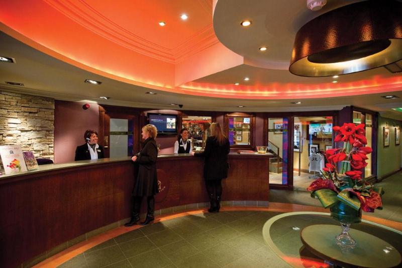 בית מלון כפרי Ingliston Country Club