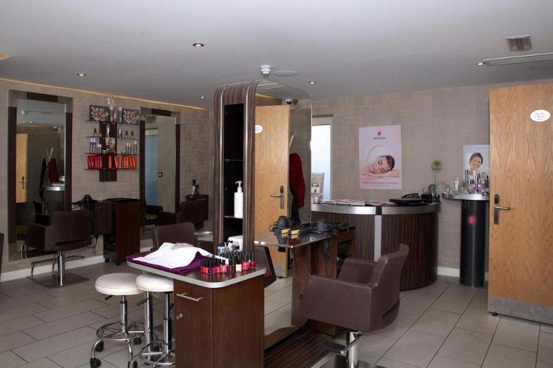 בית מלון כפרי Ingliston Country Club