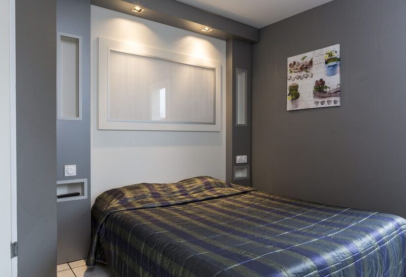 בית מלון כפרי Initial By Balladins Lyon / Chanas