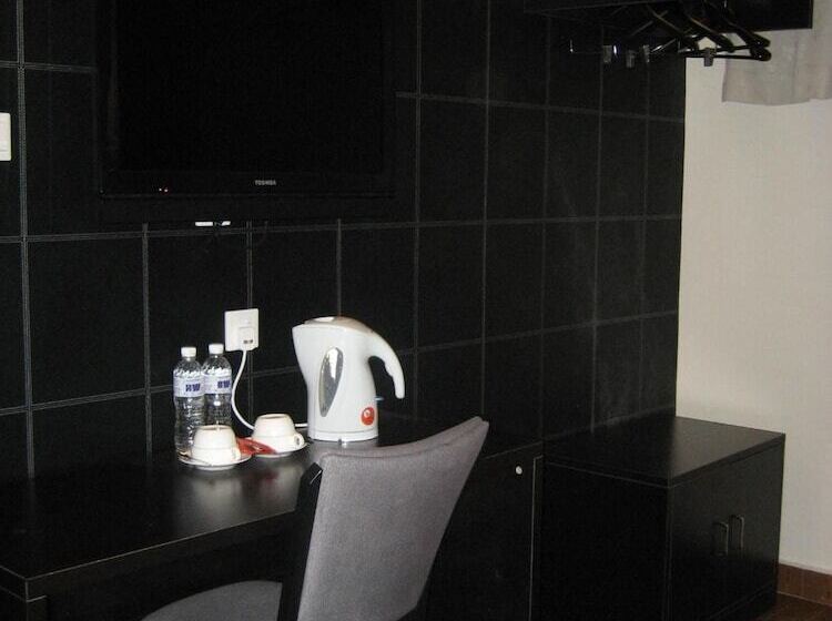 בית מלון כפרי Kk Waterfront