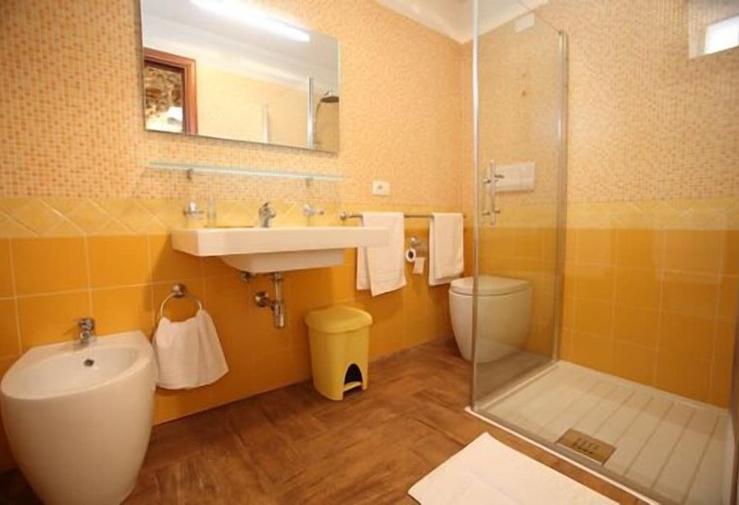 فندق Le Case Dello Zodiaco Albergo Diffuso