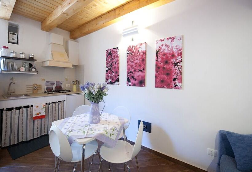 فندق Le Case Dello Zodiaco Albergo Diffuso