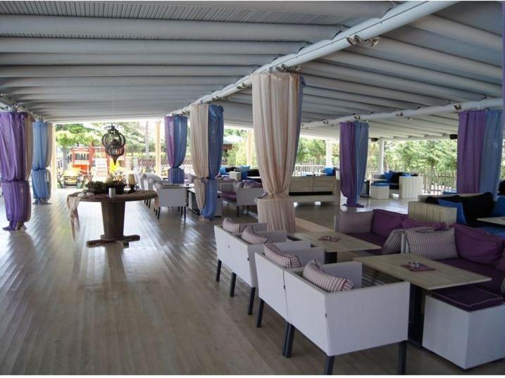 Отель Le Chalet