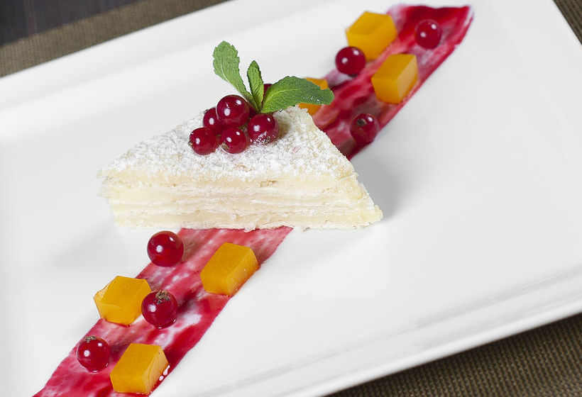 هتل Mercure Sochi Centre