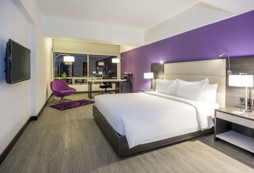 酒店 NH Bogota Urban 26 Royal