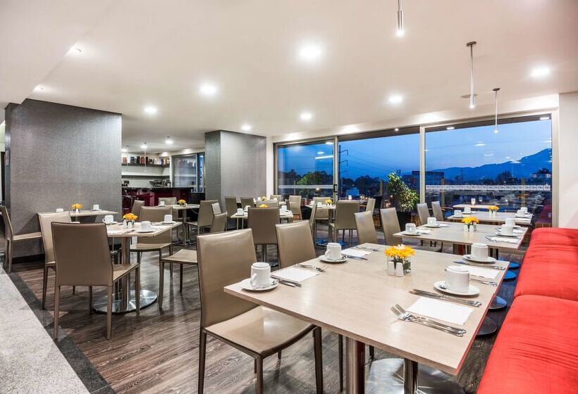 酒店 NH Bogota Urban 26 Royal