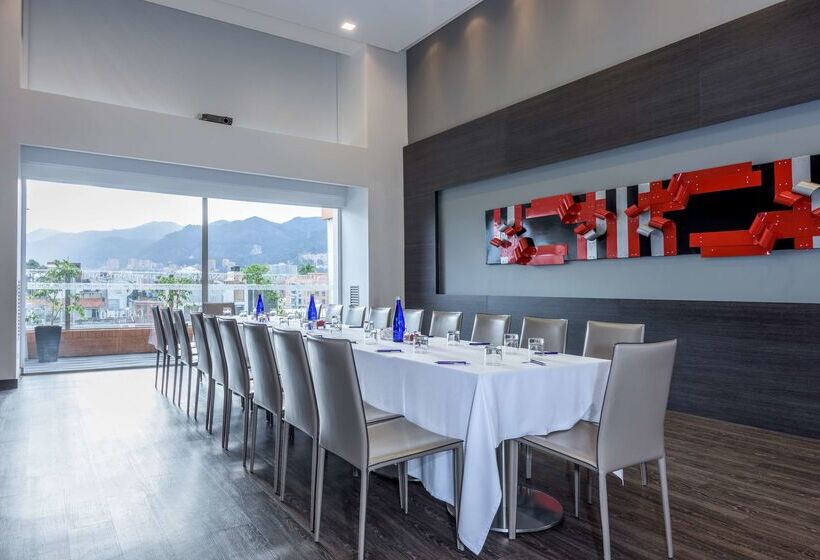 酒店 NH Bogota Urban 26 Royal