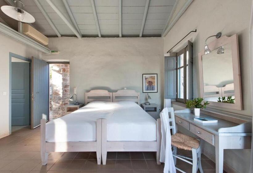 בית מלון כפרי Notos