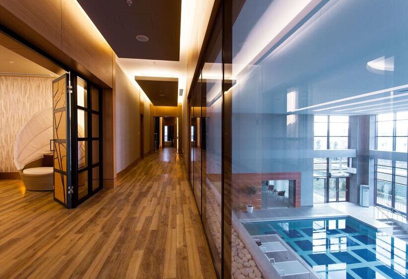 هتل Radisson Collection Paradise Resort And Spa, Sochi