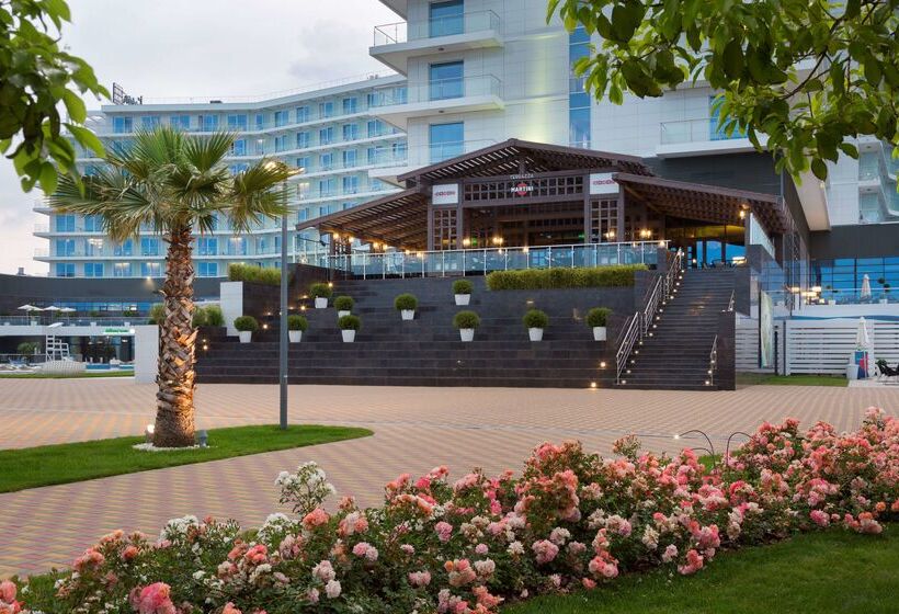هتل Radisson Collection Paradise Resort And Spa, Sochi