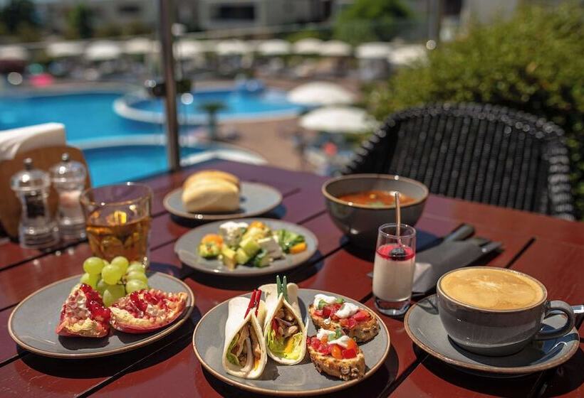 هتل Radisson Collection Paradise Resort And Spa, Sochi