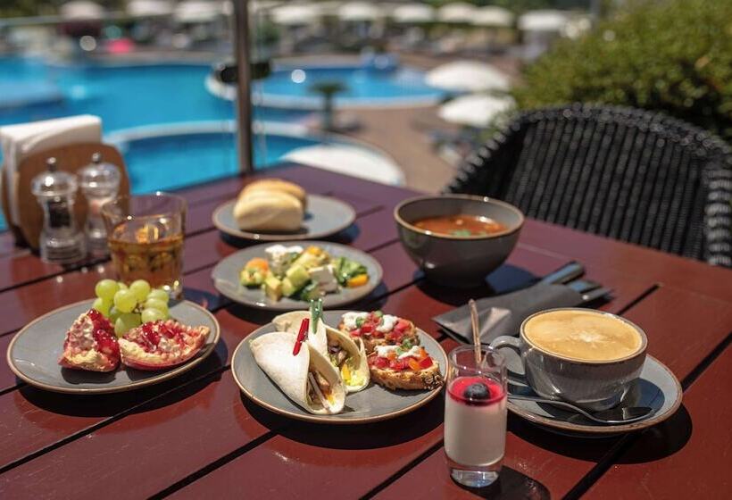 هتل Radisson Collection Paradise Resort And Spa, Sochi