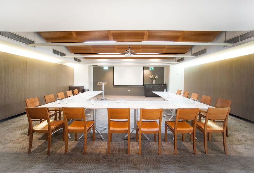 Ramada Hotel & Suites By Wyndham Cabramatta