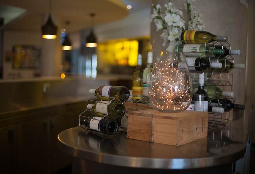 Ramada Hotel & Suites By Wyndham Cabramatta