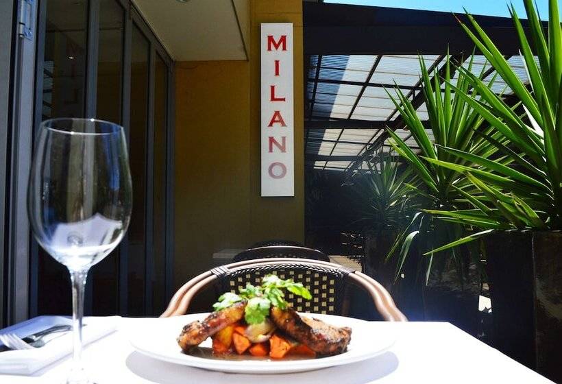 Ramada Hotel & Suites By Wyndham Cabramatta