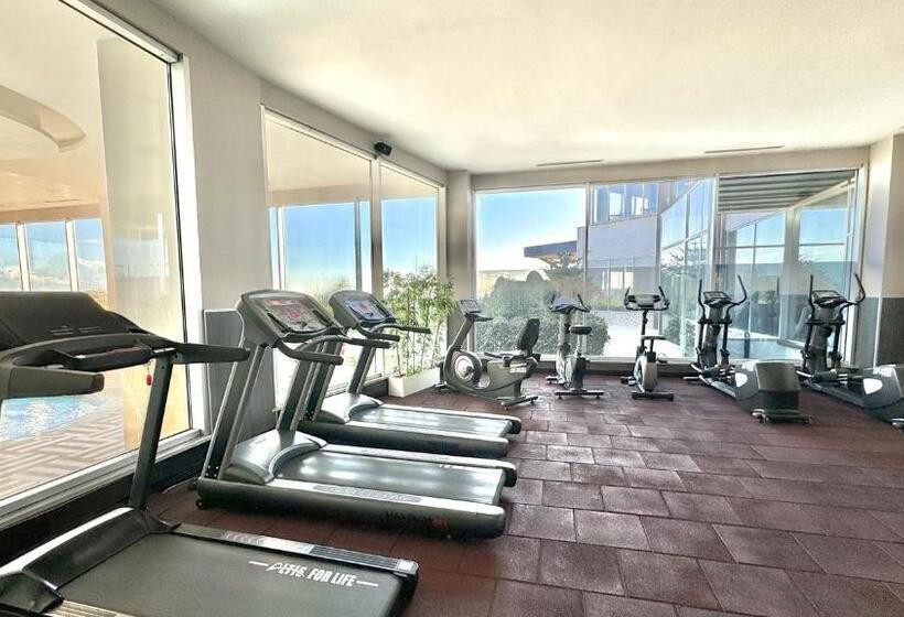 هتل Ramada By Wyndham Tekirdağ