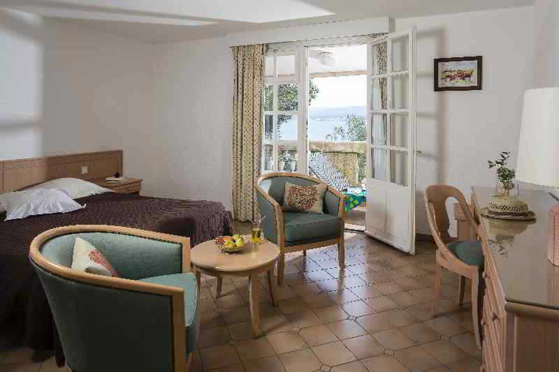 Отель Relais Du Silence Le Canoubié