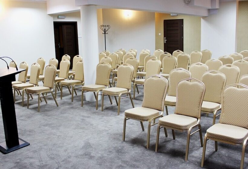 هتل Monet & Rubbens