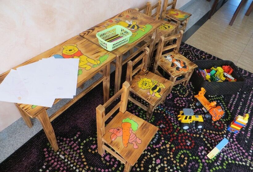 هتل Monet & Rubbens