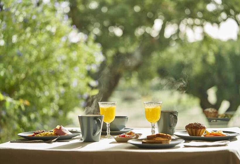 فندق ريفى Finca El Cortiñal