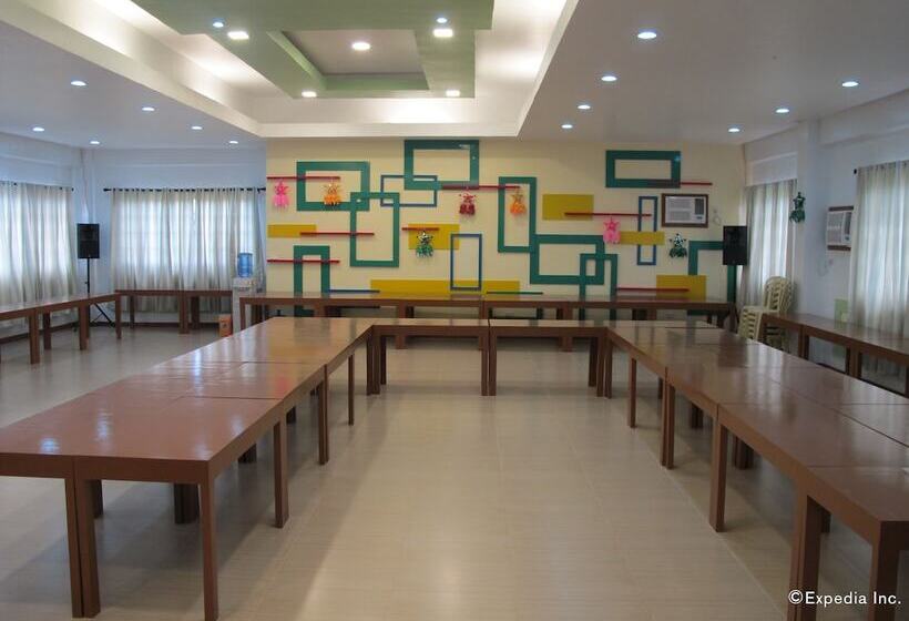 호텔 Sea Jewel Beach Resort Puerto Galera